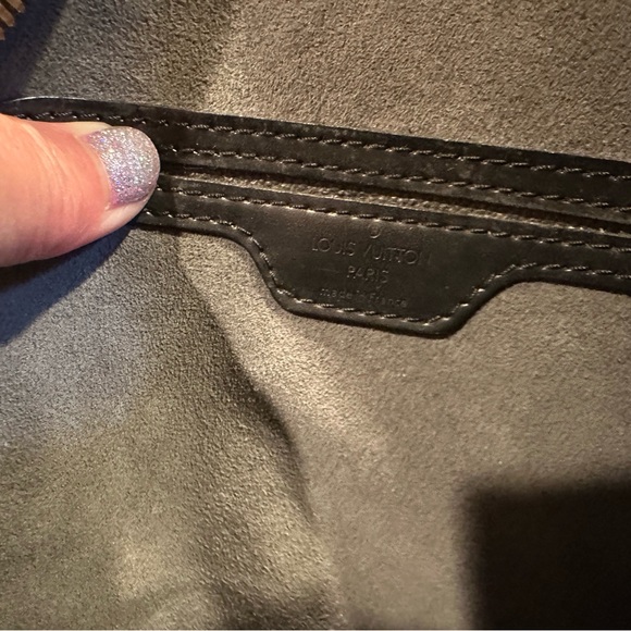 LOUIS VUITTON Mabillon Backpack Bag Epi Leather Black - Picture 8 of 13